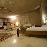 Otel Roma Cave