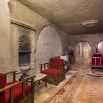 Roma Cave Otel
