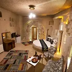 Hotel Roma Cave 4*