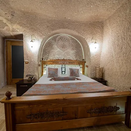Hotel Roma Cave 4*