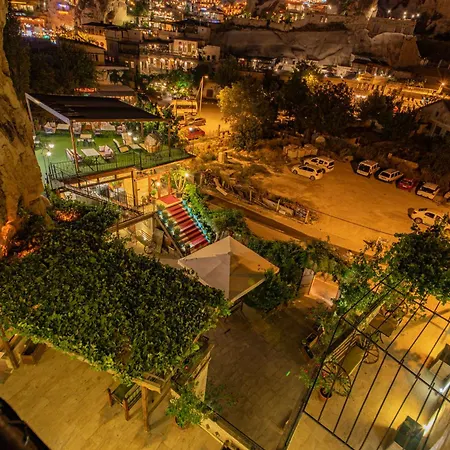 Hotel Roma Cave