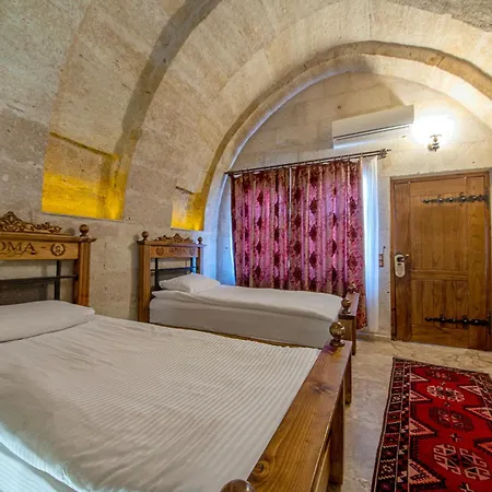 Roma Cave Hotel 4*
