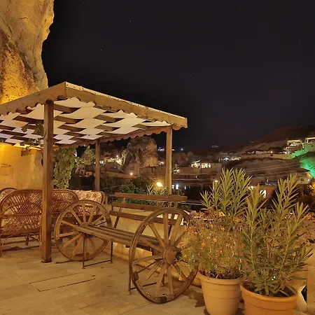Roma Cave Hotel 4*