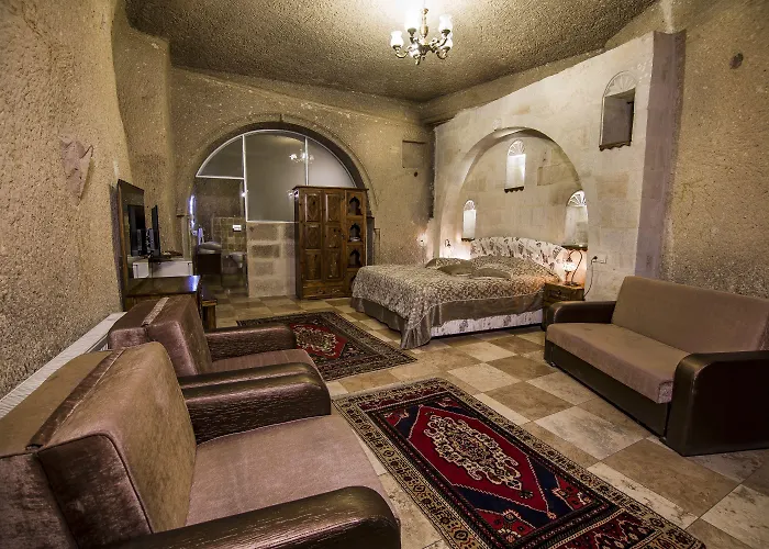 Hotel Roma Cave 4*