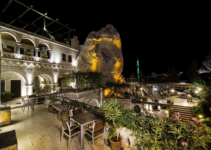 Hotel Roma Cave 4*